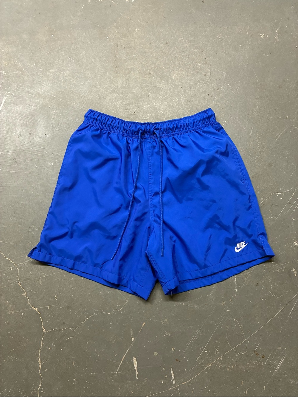 Nike Men's Club 6'' Woven Flow Athletic Shorts Royal Blue Medium